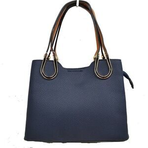 ⭐️Host Pick⭐️Pebble Textured & Horse Shoe Detail Tote